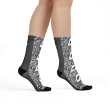 Lade das Bild in den Galerie-Viewer, CYMSTAR Paisley Crew Socks (B&amp;W)
