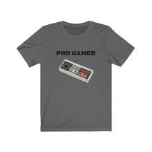 將圖片載入圖庫檢視器 PRO GAMER Jersey Short Sleeve Tee
